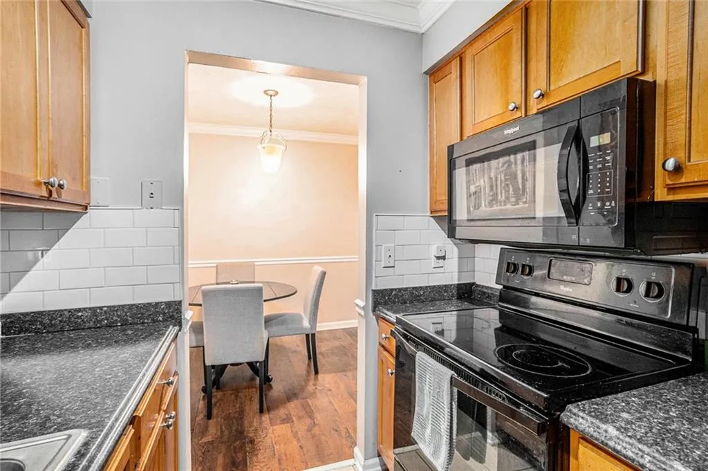 3120 Seven Pines Court Unit 203, Atlanta, Georgia 30339, 2 Bedrooms Bedrooms, 0 ,1 BathroomBathrooms,Residential,For Sale,3120 Seven Pines Court Unit 203,7683468