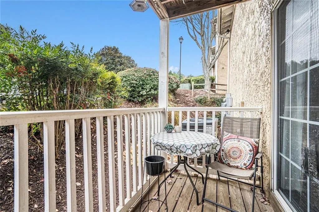 3120 Seven Pines Court Unit 203, Atlanta, Georgia 30339, 2 Bedrooms Bedrooms, 0 ,1 BathroomBathrooms,Residential,For Sale,3120 Seven Pines Court Unit 203,7683468