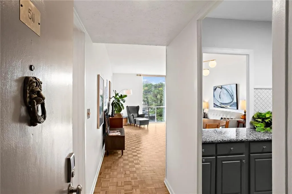 Corridor with baseboards