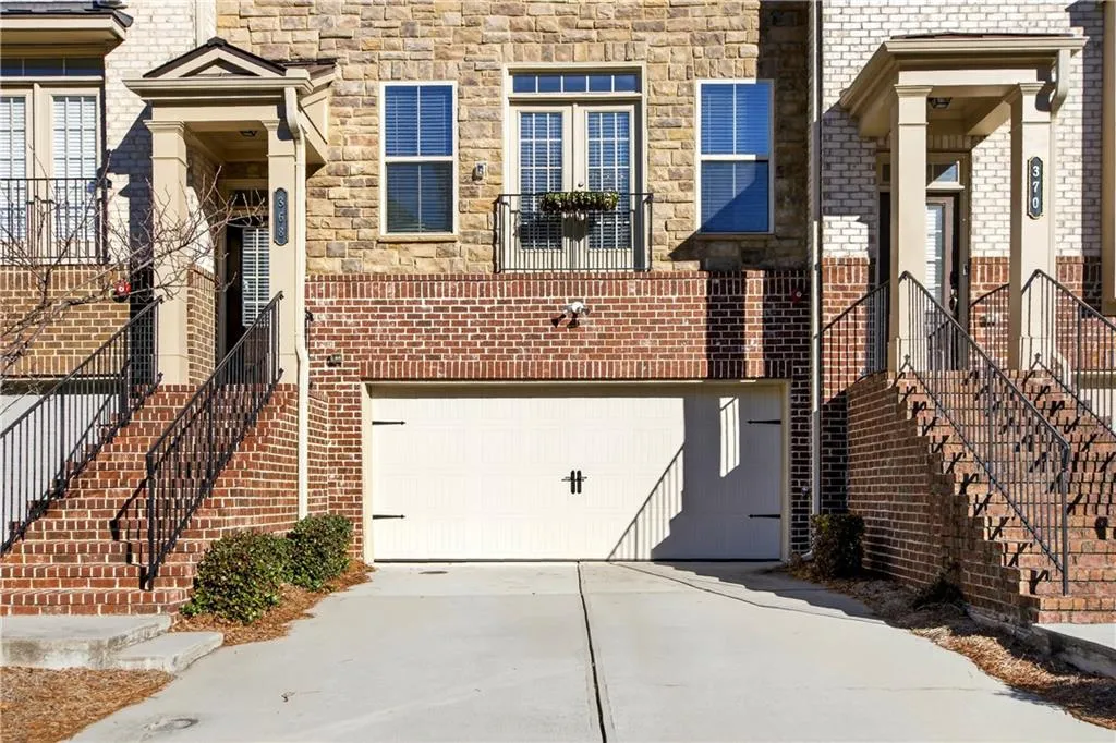 368 Provenance Drive, Atlanta, Georgia 30328, 3 Bedrooms Bedrooms, ,3 BathroomsBathrooms,Residential,For Sale,368 Provenance Drive,7708823