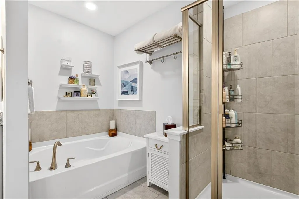 368 Provenance Drive, Atlanta, Georgia 30328, 3 Bedrooms Bedrooms, ,3 BathroomsBathrooms,Residential,For Sale,368 Provenance Drive,7708823