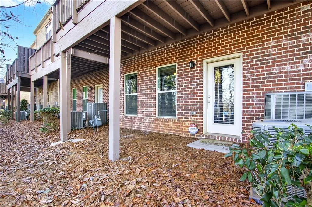 368 Provenance Drive, Atlanta, Georgia 30328, 3 Bedrooms Bedrooms, ,3 BathroomsBathrooms,Residential,For Sale,368 Provenance Drive,7708823