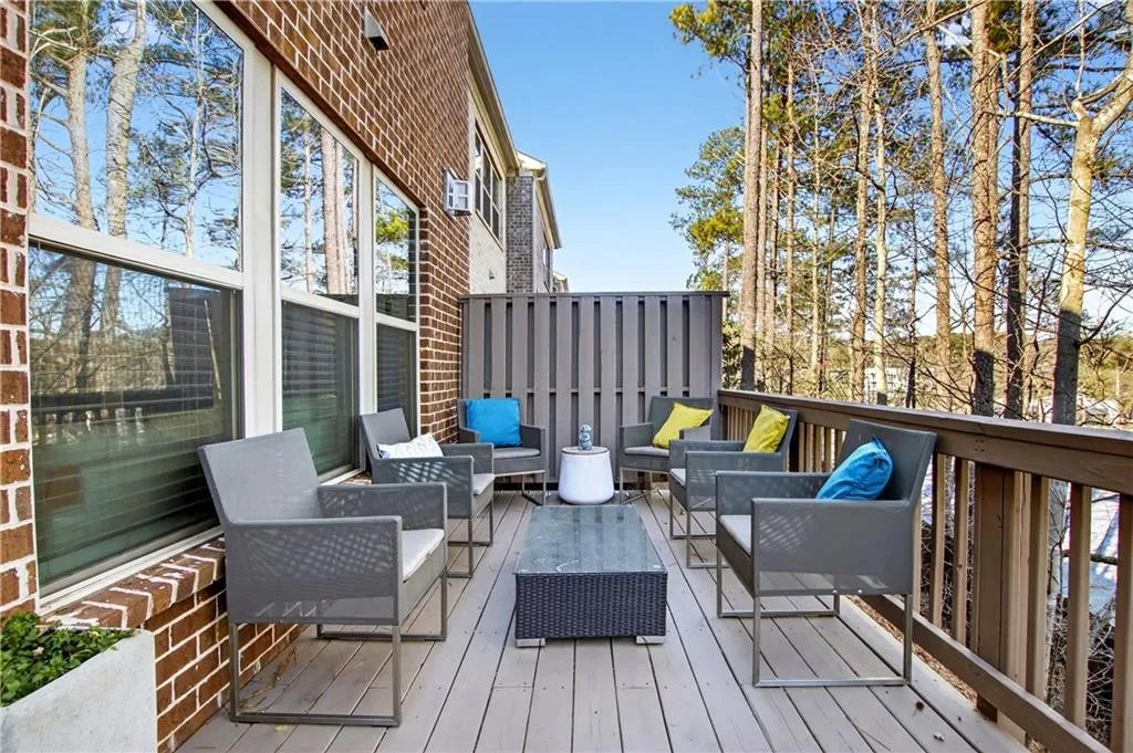 368 Provenance Drive, Atlanta, Georgia 30328, 3 Bedrooms Bedrooms, ,3 BathroomsBathrooms,Residential,For Sale,368 Provenance Drive,7708823