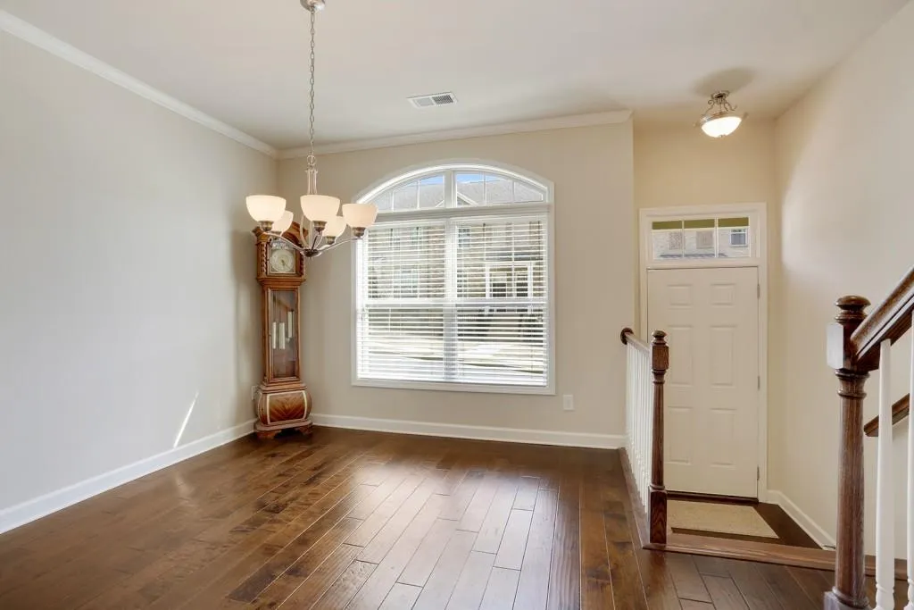 7420 Glisten Avenue, Atlanta, Georgia 30328, 3 Bedrooms Bedrooms, ,3 BathroomsBathrooms,Residential,Sold,7420 Glisten Avenue,5666467
