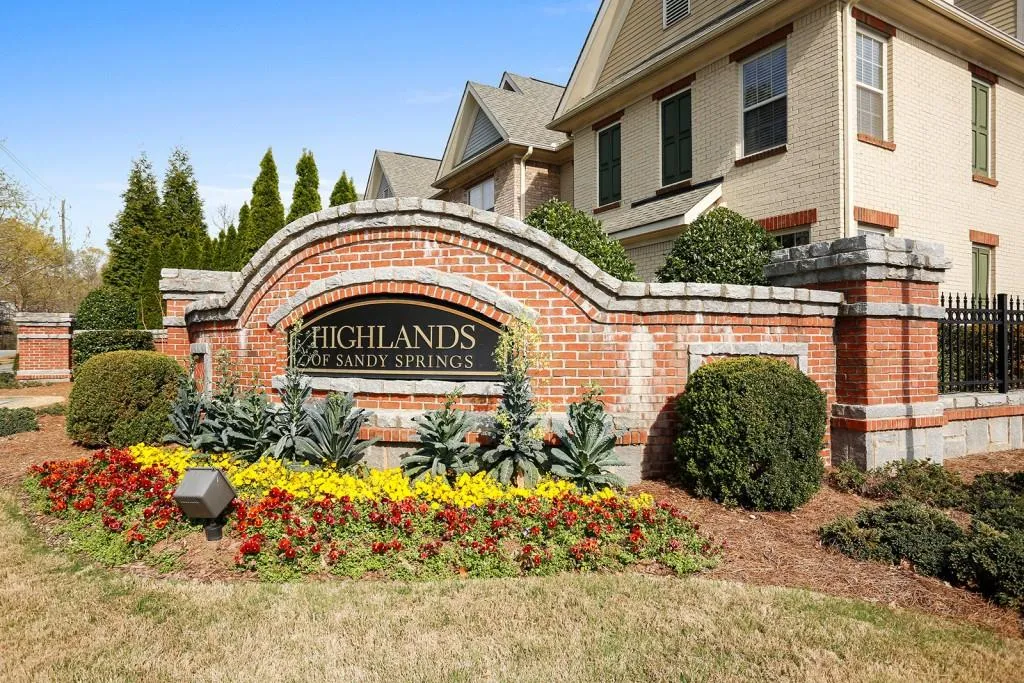 7420 Glisten Avenue, Atlanta, Georgia 30328, 3 Bedrooms Bedrooms, ,3 BathroomsBathrooms,Residential,Sold,7420 Glisten Avenue,5666467