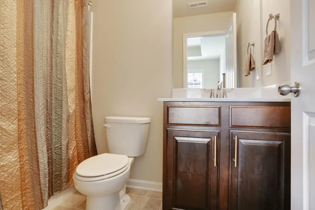 7420 Glisten Avenue, Atlanta, Georgia 30328, 3 Bedrooms Bedrooms, ,3 BathroomsBathrooms,Residential,Sold,7420 Glisten Avenue,5666467
