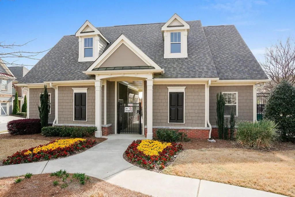 7420 Glisten Avenue, Atlanta, Georgia 30328, 3 Bedrooms Bedrooms, ,3 BathroomsBathrooms,Residential,Sold,7420 Glisten Avenue,5666467