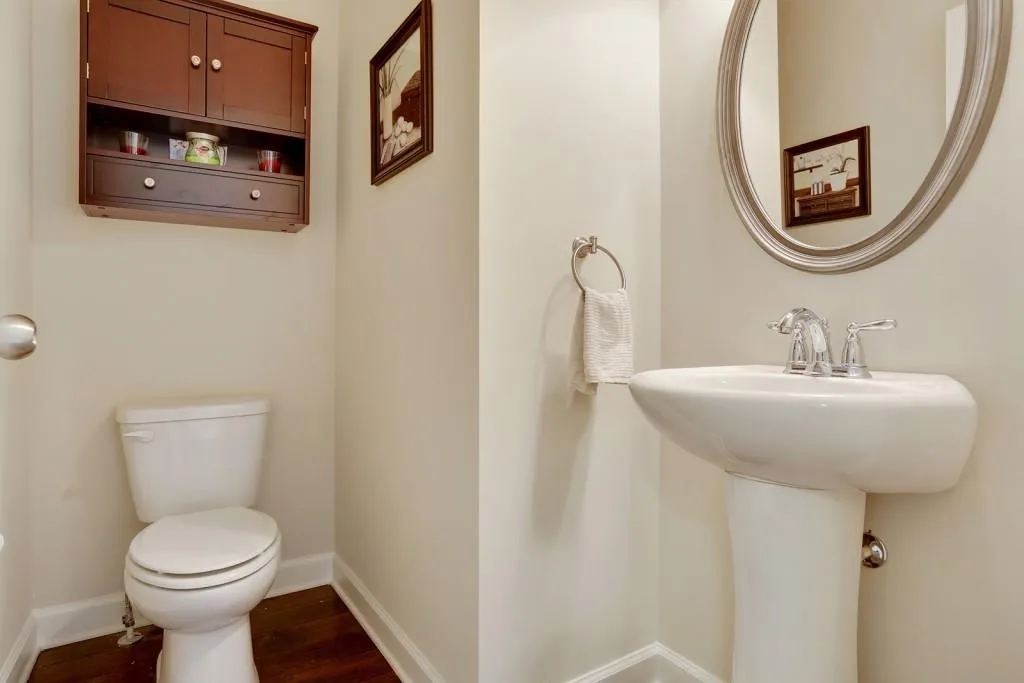 7420 Glisten Avenue, Atlanta, Georgia 30328, 3 Bedrooms Bedrooms, ,3 BathroomsBathrooms,Residential,Sold,7420 Glisten Avenue,5666467