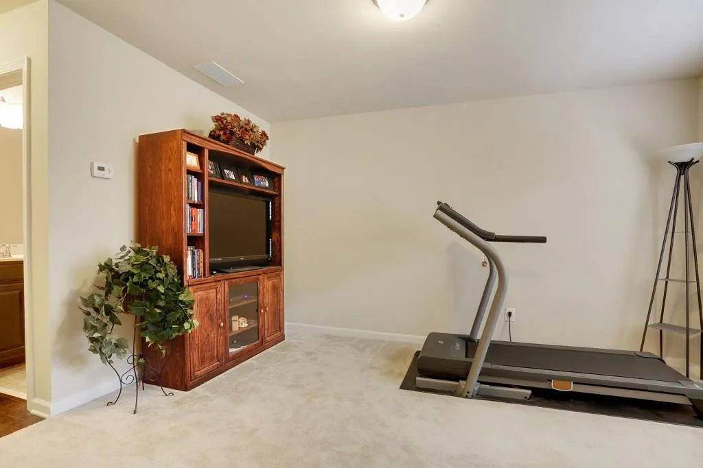 7420 Glisten Avenue, Atlanta, Georgia 30328, 3 Bedrooms Bedrooms, ,3 BathroomsBathrooms,Residential,Sold,7420 Glisten Avenue,5666467