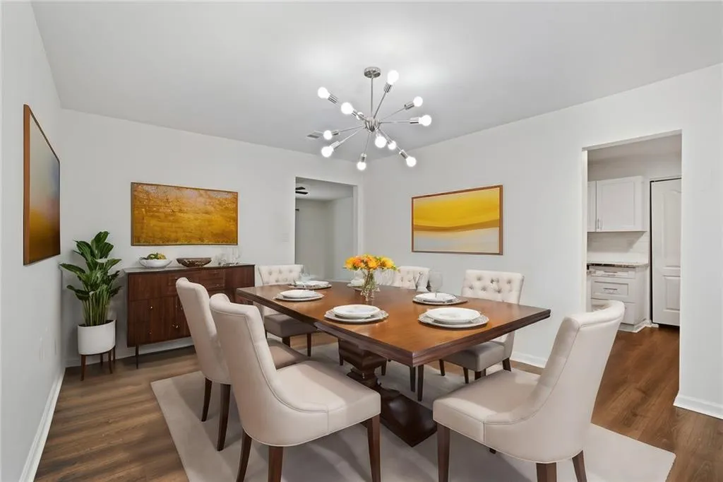 315 Winding River Road Unit E, Sandy Springs, Georgia 30350, 3 Bedrooms Bedrooms, ,2 BathroomsBathrooms,Residential,Sold,315 Winding River Road Unit E,7401062