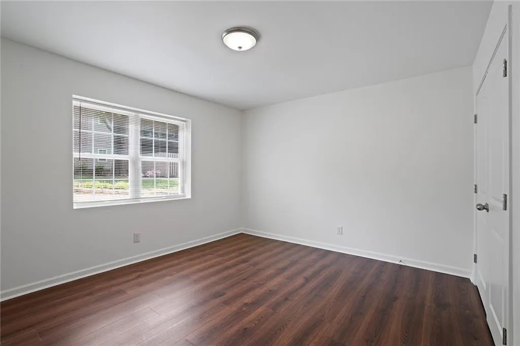 315 Winding River Road Unit E, Sandy Springs, Georgia 30350, 3 Bedrooms Bedrooms, ,2 BathroomsBathrooms,Residential,Sold,315 Winding River Road Unit E,7401062