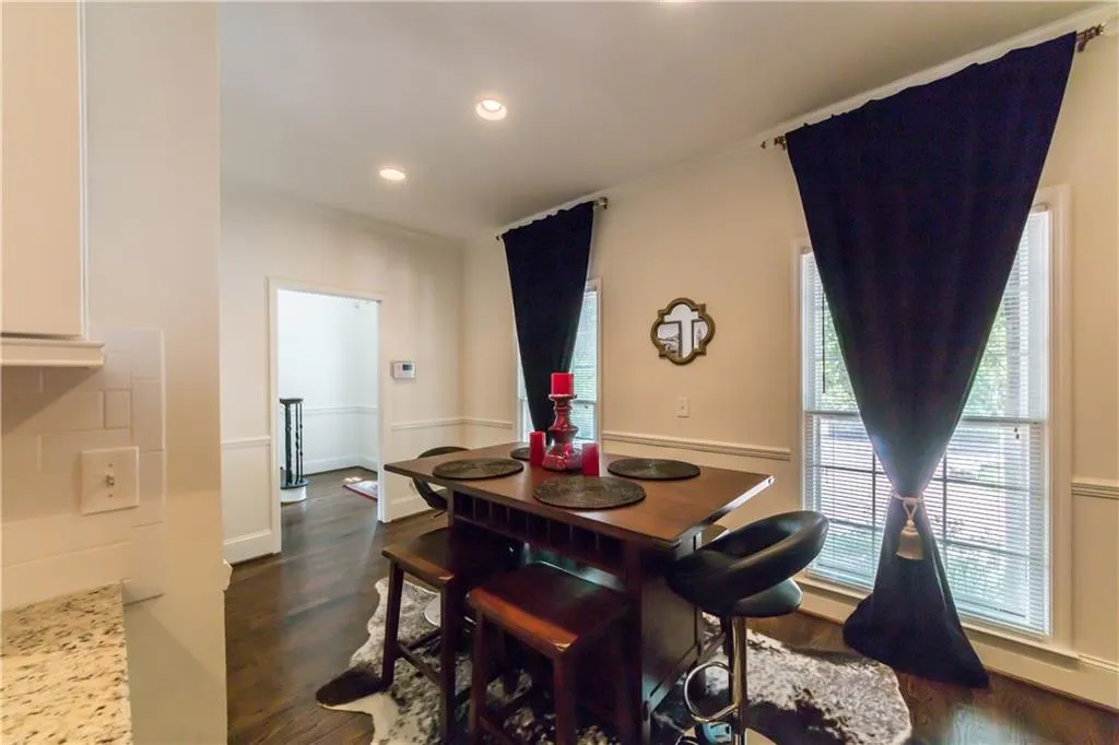 5213 Glenridge Drive, Atlanta, Georgia 30342, 3 Bedrooms Bedrooms, ,3 BathroomsBathrooms,Residential,Sold,5213 Glenridge Drive,5688827