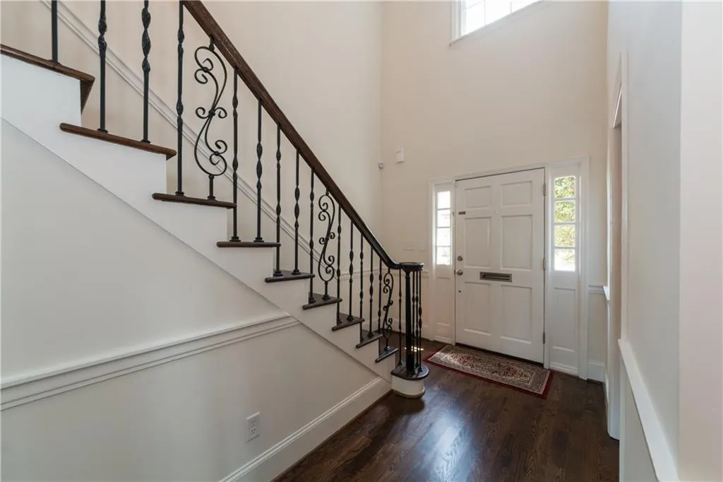 5213 Glenridge Drive, Atlanta, Georgia 30342, 3 Bedrooms Bedrooms, ,3 BathroomsBathrooms,Residential,Sold,5213 Glenridge Drive,5688827