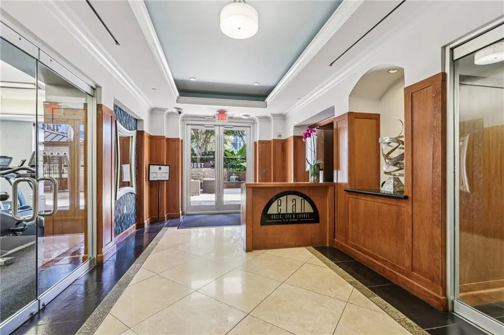 3445 Stratford Road Ne Unit 2108, Atlanta, Georgia 30326, 1 Bedroom Bedrooms, ,1 BathroomBathrooms,Residential,For Sale,3445 Stratford Road Ne Unit 2108,7663907