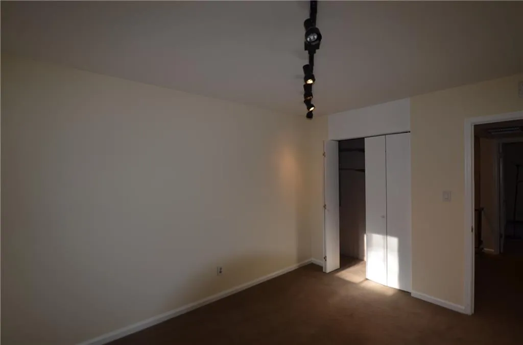 5400 Roswell Road Ne Unit J-6, Atlanta, Georgia 30342, 3 Bedrooms Bedrooms, ,2 BathroomsBathrooms,Residential,Sold,5400 Roswell Road Ne Unit J-6,6506691