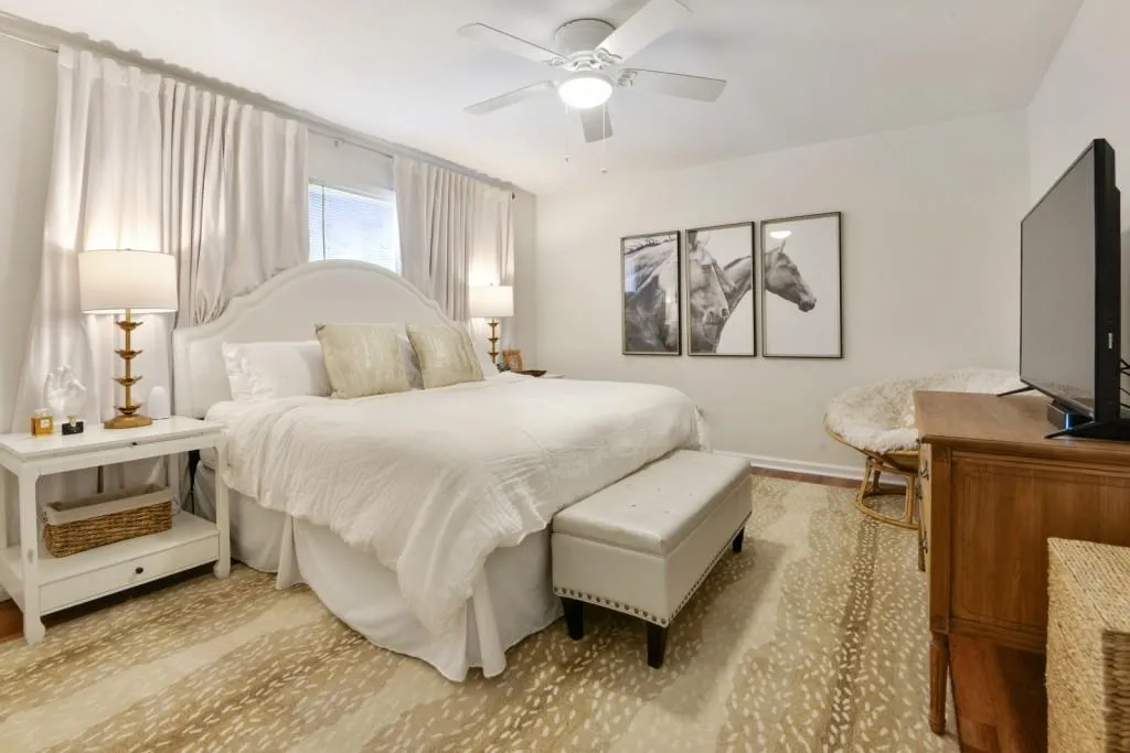 5400 Roswell Road Unit A6, Atlanta, Georgia 30342, 2 Bedrooms Bedrooms, ,1 BathroomBathrooms,Residential,Sold,5400 Roswell Road Unit A6,6857936