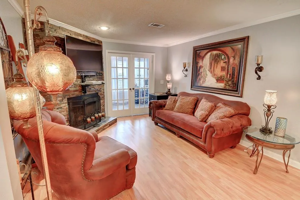 409 Barrington Hills Drive, Sandy Springs, Georgia 30350, 2 Bedrooms Bedrooms, ,2 BathroomsBathrooms,Residential,Sold,409 Barrington Hills Drive,5885331