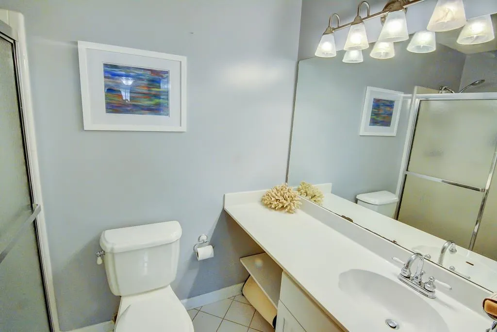 409 Barrington Hills Drive, Sandy Springs, Georgia 30350, 2 Bedrooms Bedrooms, ,2 BathroomsBathrooms,Residential,Sold,409 Barrington Hills Drive,5885331