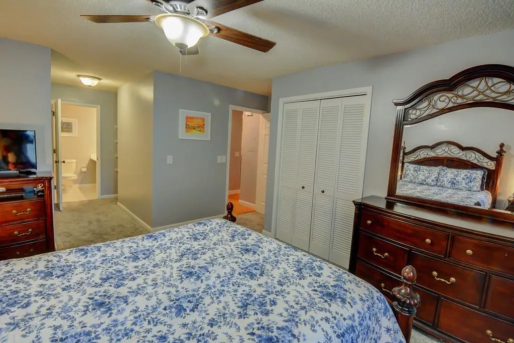 409 Barrington Hills Drive, Sandy Springs, Georgia 30350, 2 Bedrooms Bedrooms, ,2 BathroomsBathrooms,Residential,Sold,409 Barrington Hills Drive,5885331