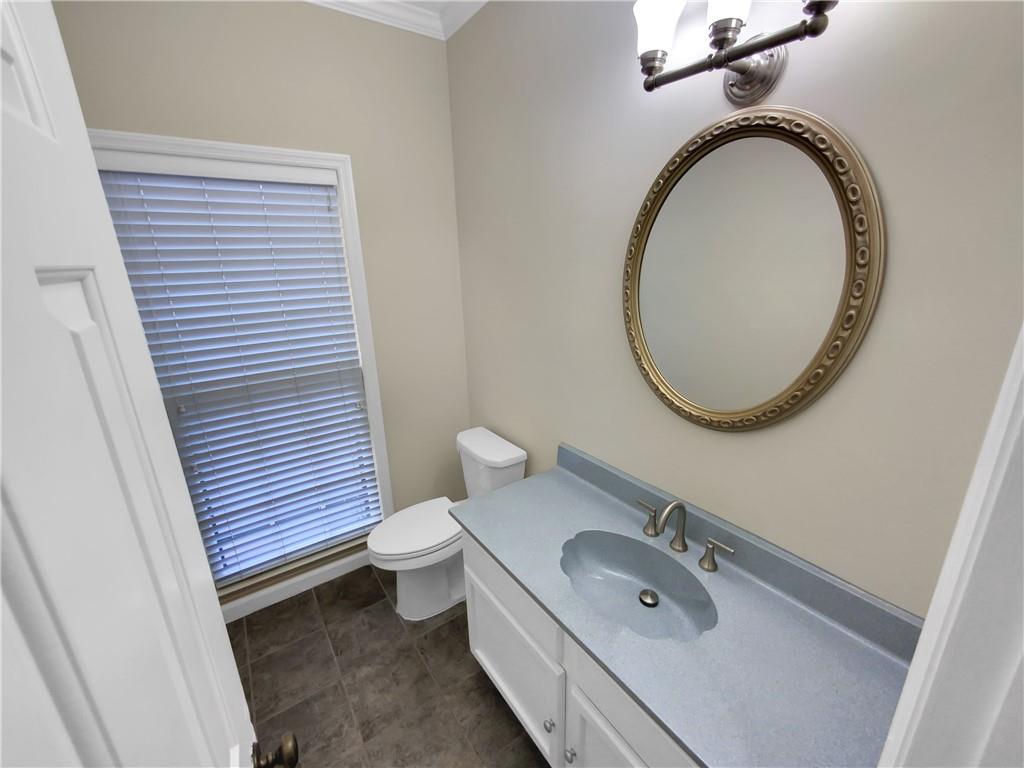 606 Brandywine Circle, Atlanta, Georgia 30350, 6 Bedrooms Bedrooms, ,2 BathroomsBathrooms,Residential,Sold,606 Brandywine Circle,7322181