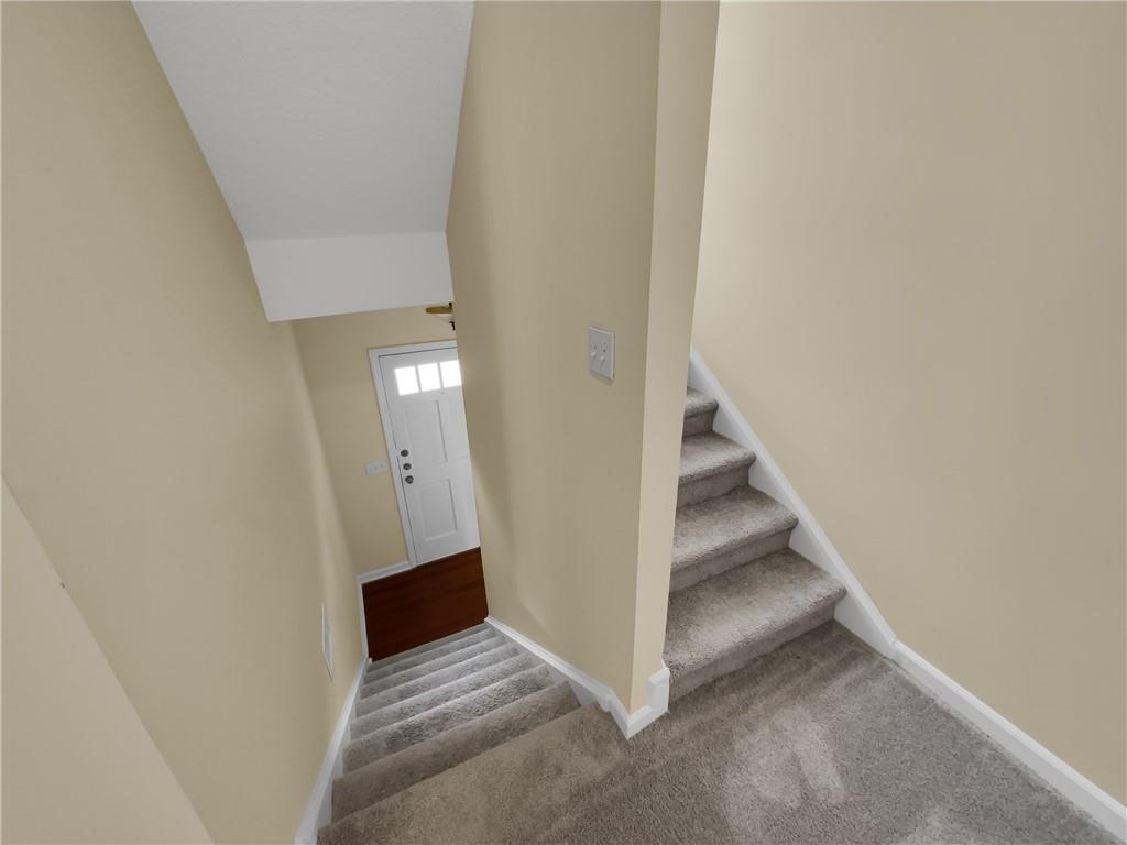 606 Brandywine Circle, Atlanta, Georgia 30350, 6 Bedrooms Bedrooms, ,2 BathroomsBathrooms,Residential,Sold,606 Brandywine Circle,7322181