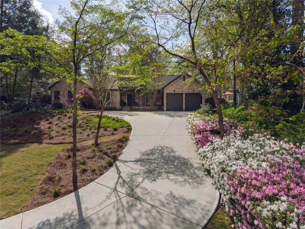 3220 W Andrews Drive Nw, Atlanta, Georgia 30305, 4 Bedrooms Bedrooms, 0 ,4 BathroomsBathrooms,Residential,Sold,3220 W Andrews Drive Nw,7764696