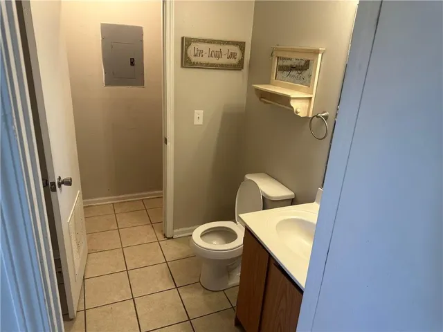 1170
