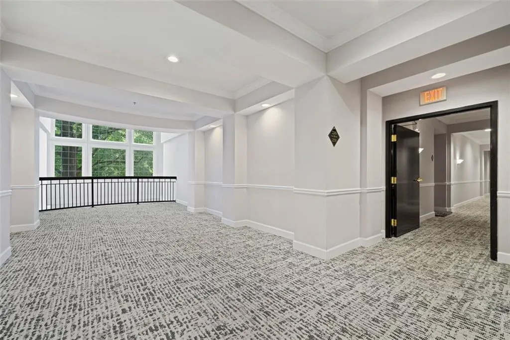 3636 Habersham Rd Unit 2207, Atlanta, Georgia 30305, 2 Bedrooms Bedrooms, ,2 BathroomsBathrooms,Residential,For Sale,3636 Habersham Rd Unit 2207,7623024