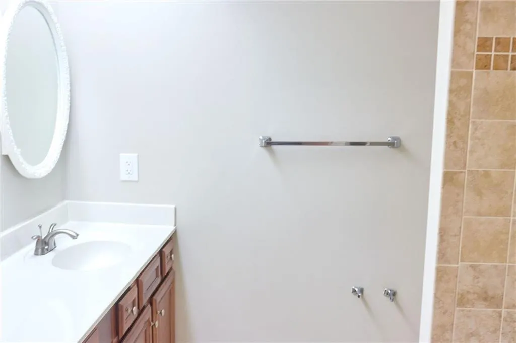6851 Roswell Road Unit M22, Sandy Springs, Georgia 30328, 3 Bedrooms Bedrooms, ,2 BathroomsBathrooms,Residential,Sold,6851 Roswell Road Unit M22,6872152