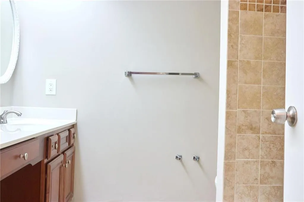 6851 Roswell Road Unit M22, Sandy Springs, Georgia 30328, 3 Bedrooms Bedrooms, ,2 BathroomsBathrooms,Residential,Sold,6851 Roswell Road Unit M22,6872152