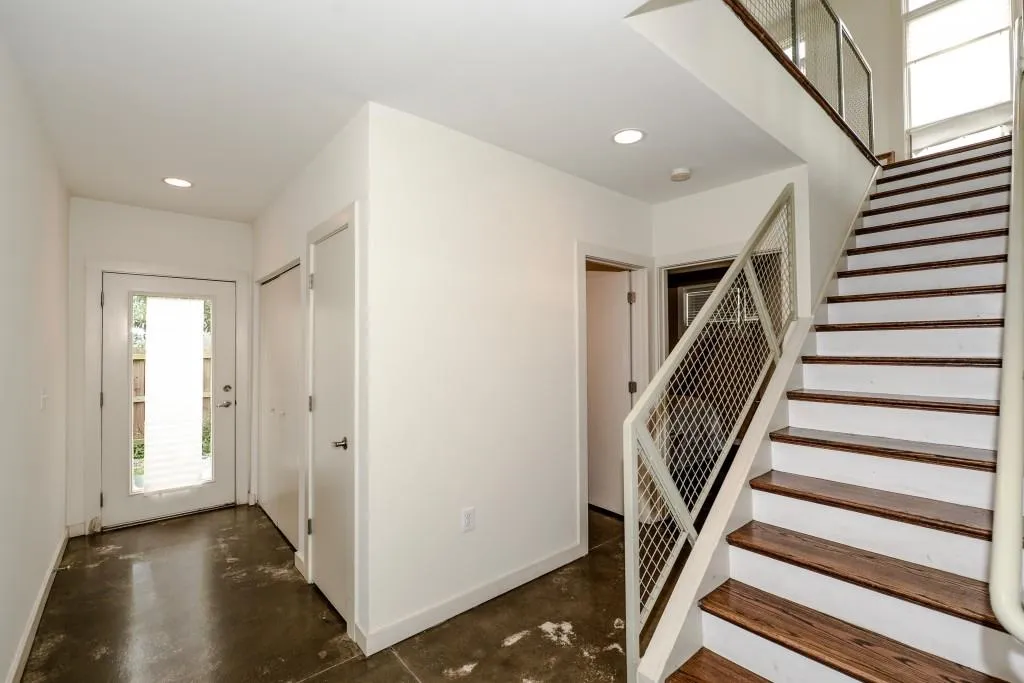 1375 Stirling Circle, Atlanta, Georgia 30318, 2 Bedrooms Bedrooms, ,2 BathroomsBathrooms,Residential,Sold,1375 Stirling Circle,5902646