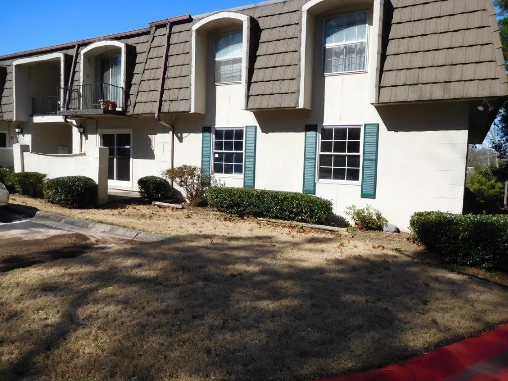 725 Dalrymple Road Unit 5h, Atlanta, Georgia 30328, 2 Bedrooms Bedrooms, ,2 BathroomsBathrooms,Residential,Sold,725 Dalrymple Road Unit 5h,5652010
