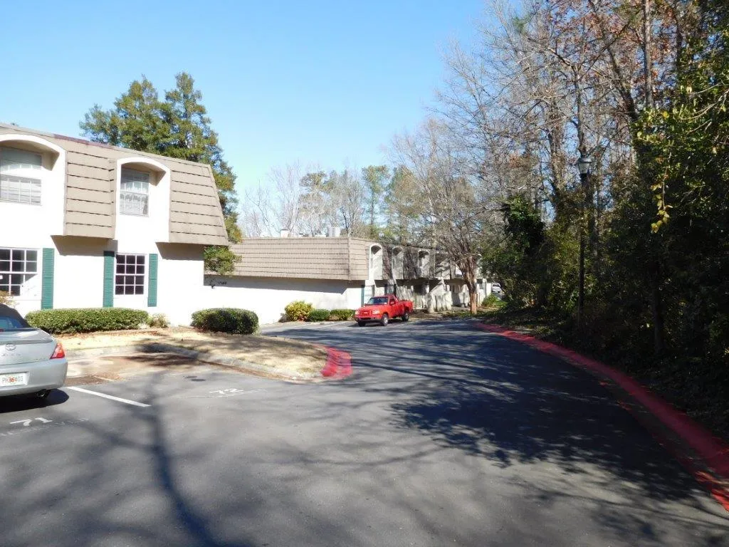 725 Dalrymple Road Unit 5h, Atlanta, Georgia 30328, 2 Bedrooms Bedrooms, ,2 BathroomsBathrooms,Residential,Sold,725 Dalrymple Road Unit 5h,5652010