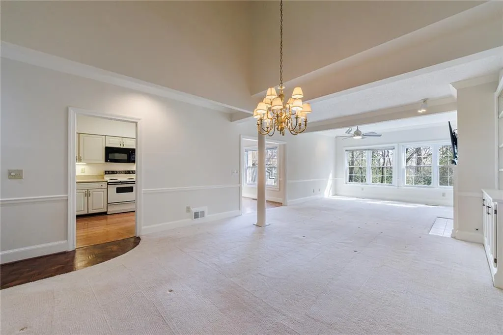 5996 Mitchell Road Unit 16, Atlanta, Georgia 30328, 3 Bedrooms Bedrooms, ,3 BathroomsBathrooms,Residential,Sold,5996 Mitchell Road Unit 16,7358614