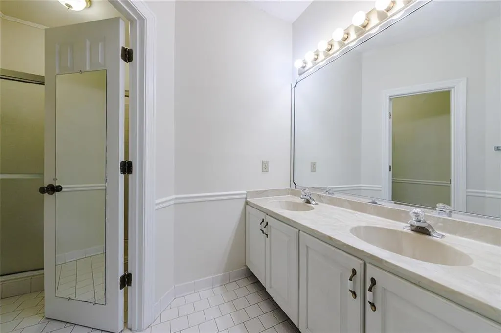 5996 Mitchell Road Unit 16, Atlanta, Georgia 30328, 3 Bedrooms Bedrooms, ,3 BathroomsBathrooms,Residential,Sold,5996 Mitchell Road Unit 16,7358614