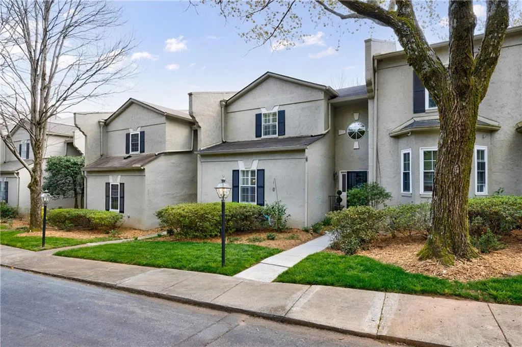 5996 Mitchell Road Unit 16, Atlanta, Georgia 30328, 3 Bedrooms Bedrooms, ,3 BathroomsBathrooms,Residential,Sold,5996 Mitchell Road Unit 16,7358614
