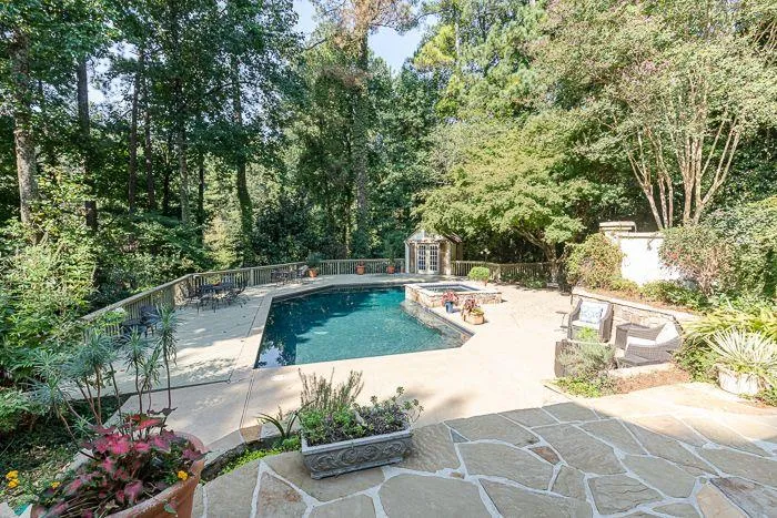 905 Curlew Court Nw, Atlanta, Georgia 30327, 4 Bedrooms Bedrooms, ,4 BathroomsBathrooms,Residential,Sold,905 Curlew Court Nw,6945076