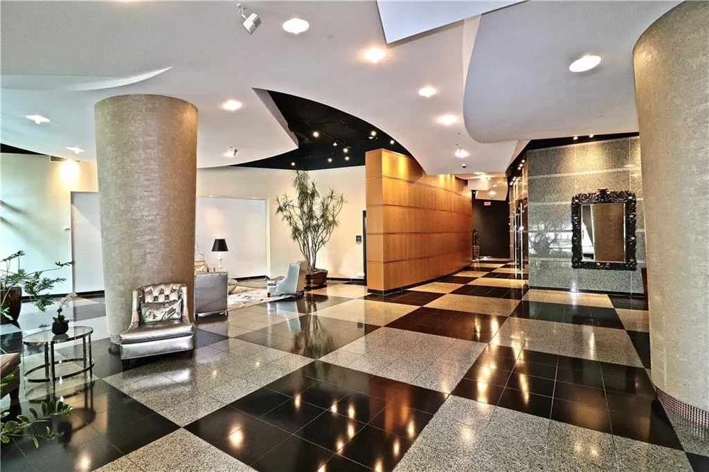 3338 Peachtree Road Ne Unit 3407, Atlanta, Georgia 30326, 2 Bedrooms Bedrooms, ,2 BathroomsBathrooms,Residential,Sold,3338 Peachtree Road Ne Unit 3407,6077431