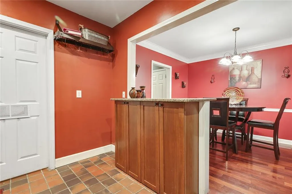 7500 Roswell Road Unit 81, Sandy Springs, Georgia 30350, 2 Bedrooms Bedrooms, ,2 BathroomsBathrooms,Residential,Sold,7500 Roswell Road Unit 81,6041165