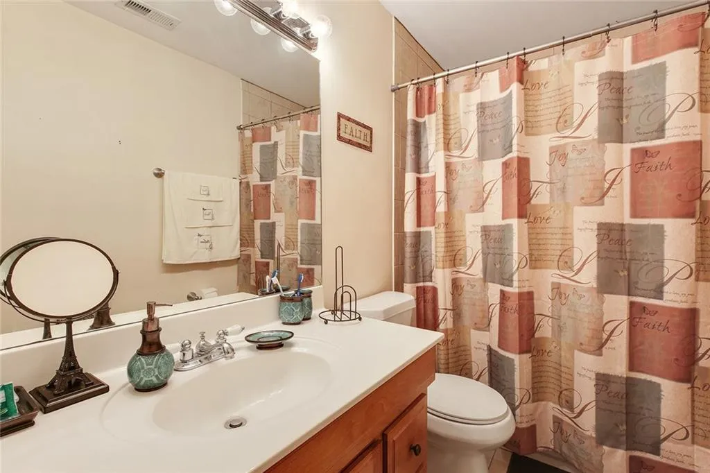 7500 Roswell Road Unit 81, Sandy Springs, Georgia 30350, 2 Bedrooms Bedrooms, ,2 BathroomsBathrooms,Residential,Sold,7500 Roswell Road Unit 81,6041165