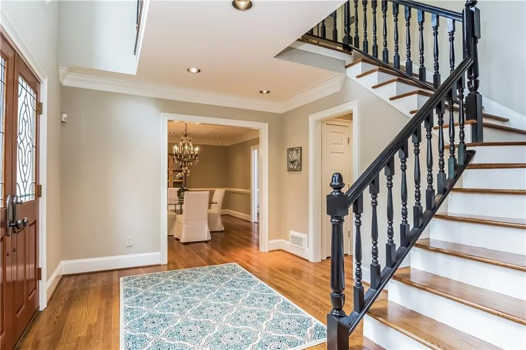 170 Colewood Way, Atlanta, Georgia 30328, 5 Bedrooms Bedrooms, ,4 BathroomsBathrooms,Residential,Sold,170 Colewood Way,5676012