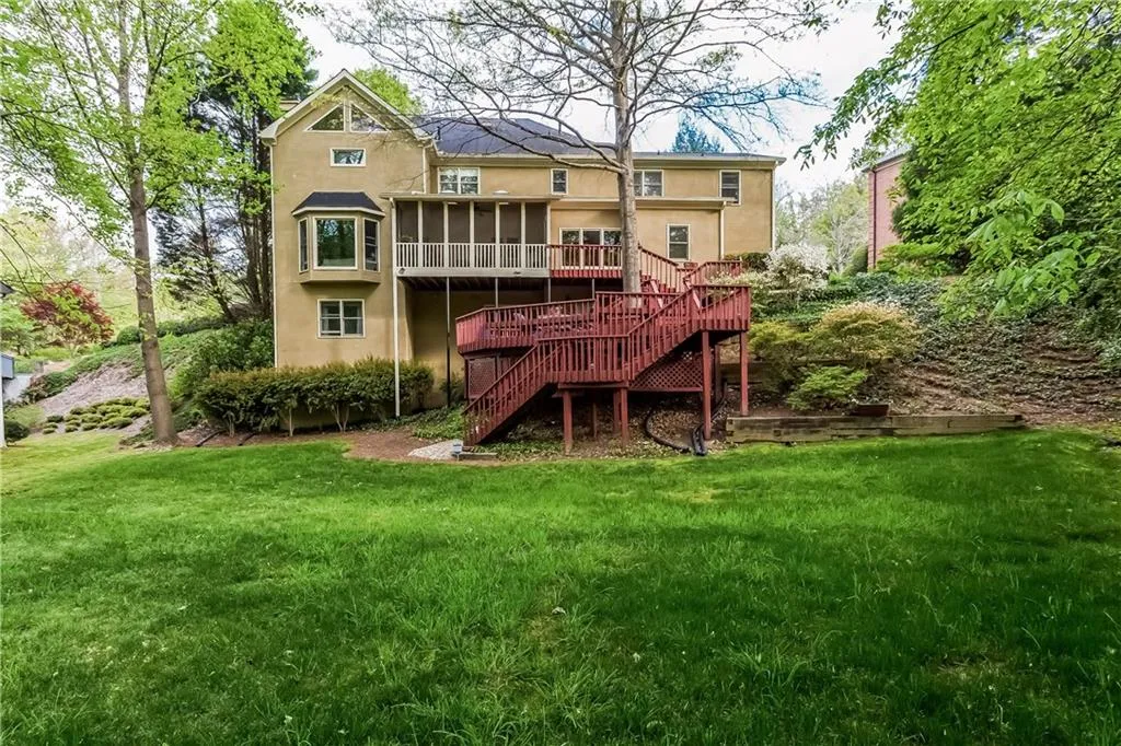 170 Colewood Way, Atlanta, Georgia 30328, 5 Bedrooms Bedrooms, ,4 BathroomsBathrooms,Residential,Sold,170 Colewood Way,5676012