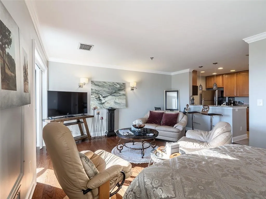 300 Johnson Ferry Road Ne Unit A913, Sandy Springs, Georgia 30328, 1 Bedroom Bedrooms, ,1 BathroomBathrooms,Residential,Sold,300 Johnson Ferry Road Ne Unit A913,7165652