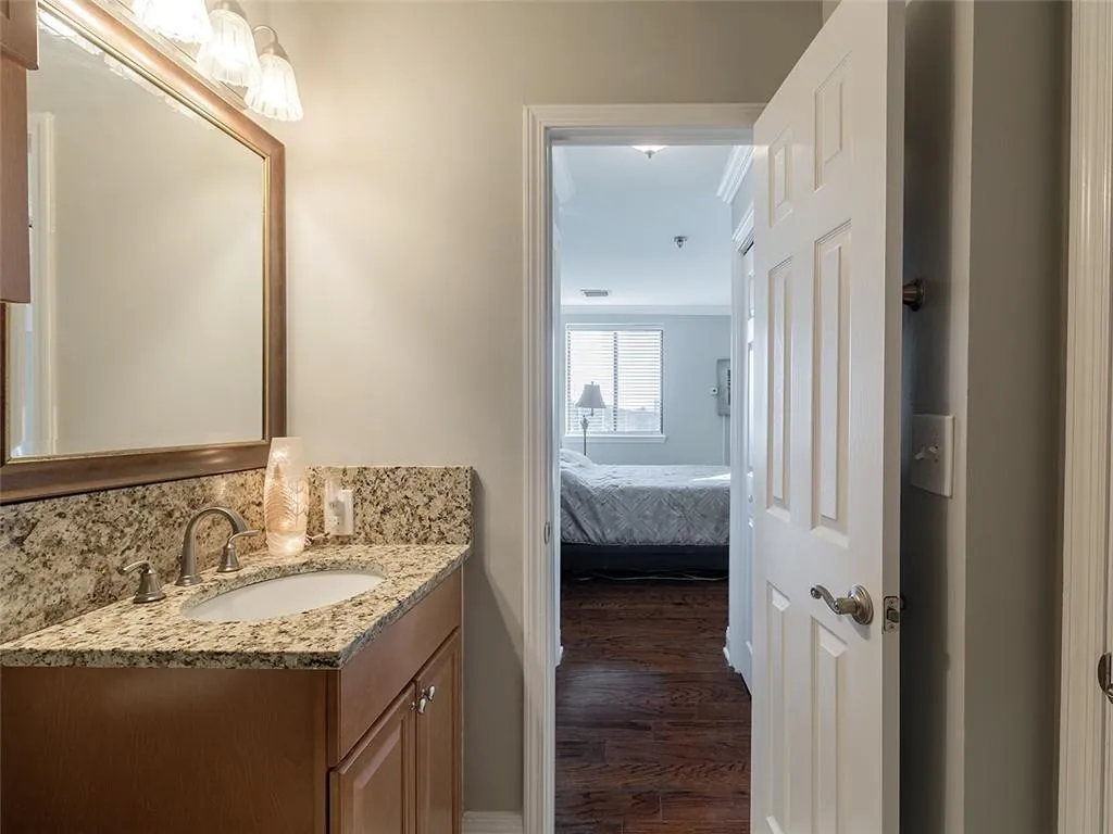 300 Johnson Ferry Road Ne Unit A913, Sandy Springs, Georgia 30328, 1 Bedroom Bedrooms, ,1 BathroomBathrooms,Residential,Sold,300 Johnson Ferry Road Ne Unit A913,7165652
