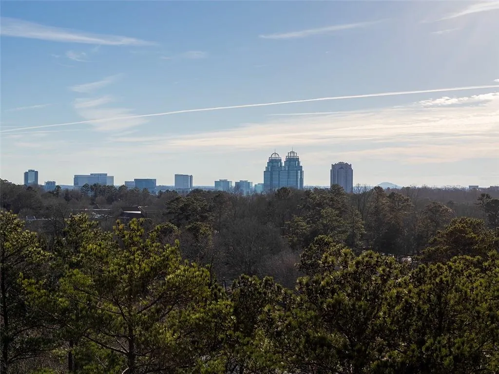 300 Johnson Ferry Road Ne Unit A913, Sandy Springs, Georgia 30328, 1 Bedroom Bedrooms, ,1 BathroomBathrooms,Residential,Sold,300 Johnson Ferry Road Ne Unit A913,7165652