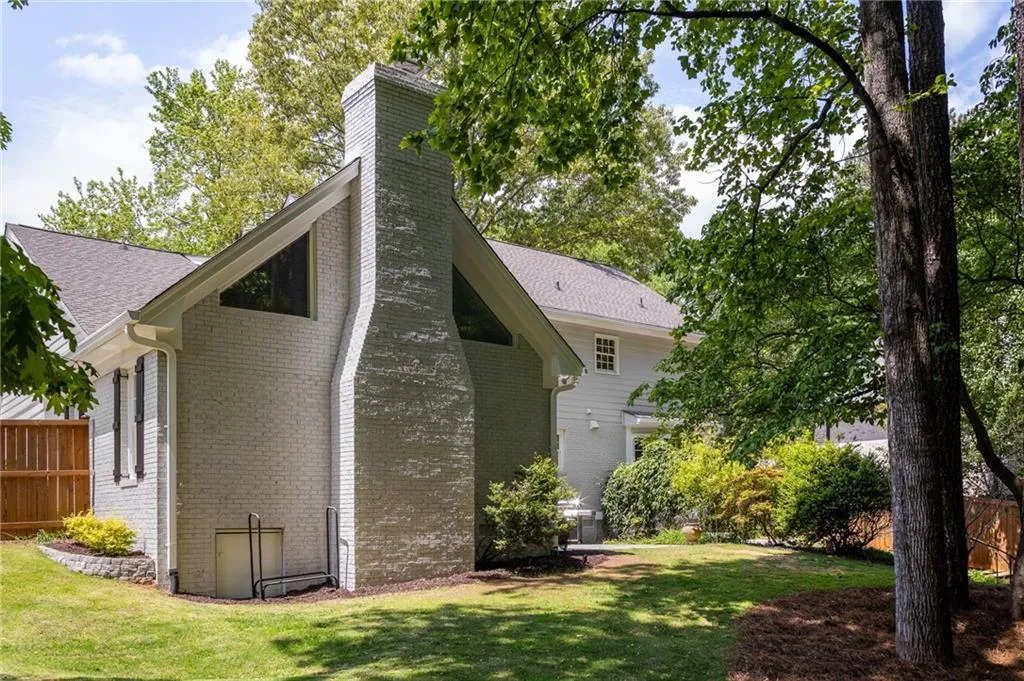 325 Breakwater Ridge, Atlanta, Georgia 30328, 5 Bedrooms Bedrooms, ,4 BathroomsBathrooms,Residential,Sold,325 Breakwater Ridge,7376070