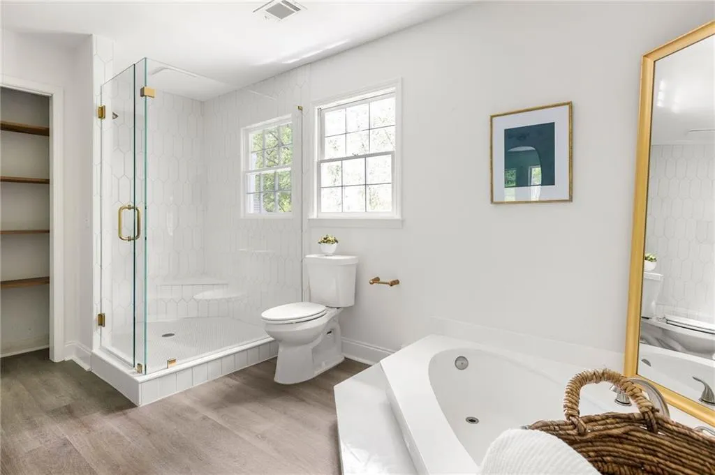 325 Breakwater Ridge, Atlanta, Georgia 30328, 5 Bedrooms Bedrooms, ,4 BathroomsBathrooms,Residential,Sold,325 Breakwater Ridge,7376070