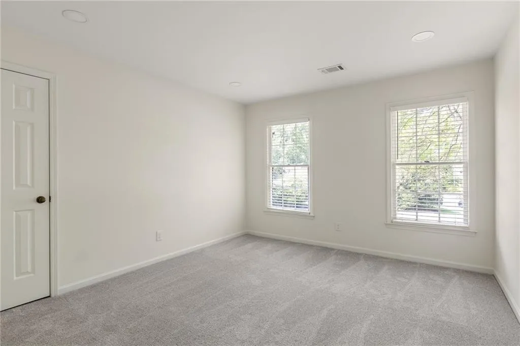 325 Breakwater Ridge, Atlanta, Georgia 30328, 5 Bedrooms Bedrooms, ,4 BathroomsBathrooms,Residential,Sold,325 Breakwater Ridge,7376070