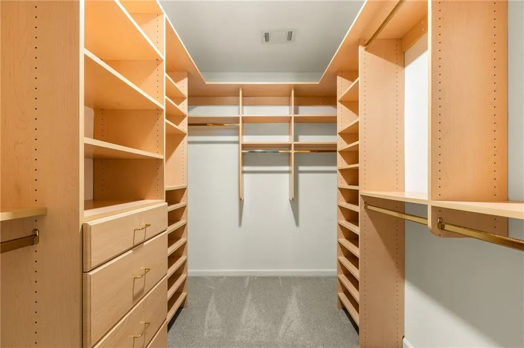 325 Breakwater Ridge, Atlanta, Georgia 30328, 5 Bedrooms Bedrooms, ,4 BathroomsBathrooms,Residential,Sold,325 Breakwater Ridge,7376070