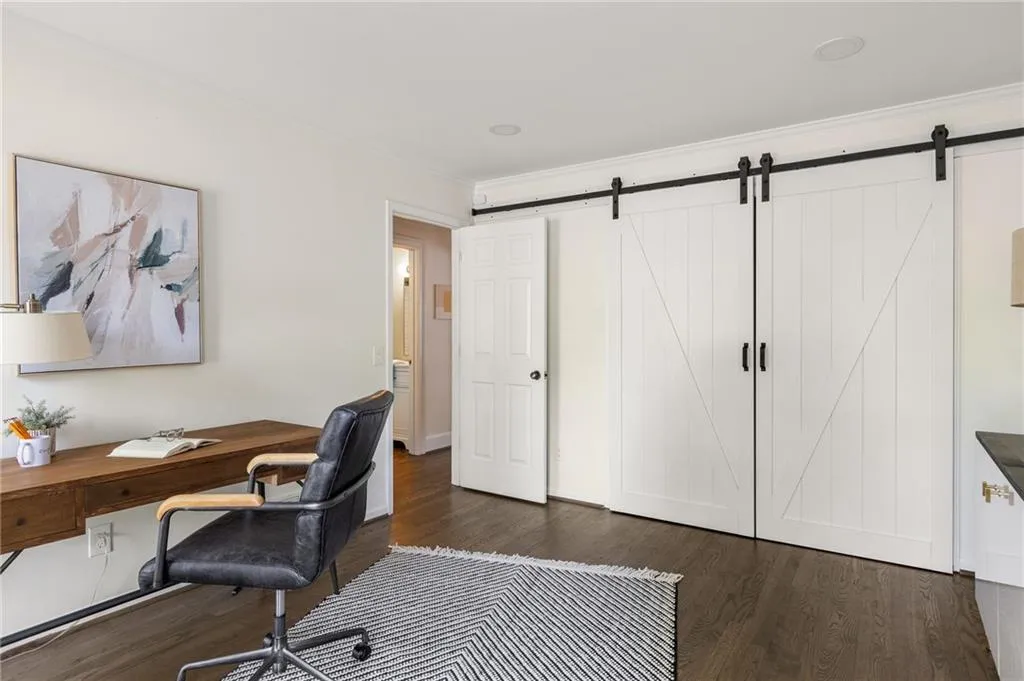 325 Breakwater Ridge, Atlanta, Georgia 30328, 5 Bedrooms Bedrooms, ,4 BathroomsBathrooms,Residential,Sold,325 Breakwater Ridge,7376070